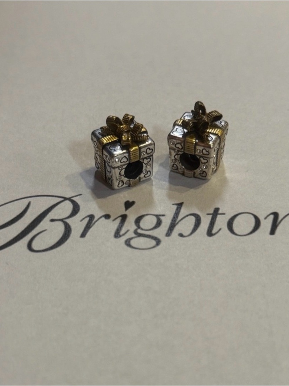🎄 BRIGHTON SET RETIRED Gift Box Stopper Charms with SWAROVSKI Crystal Accents!